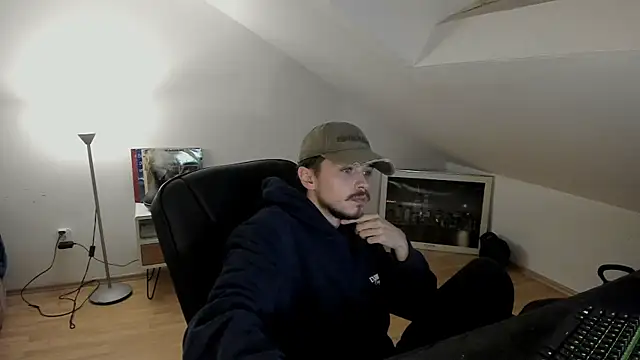 Snapshot of naked_psy chatting on October 25, 2025, 11:10 pm naked psy online show from October 25, 2025, 11:10 pm