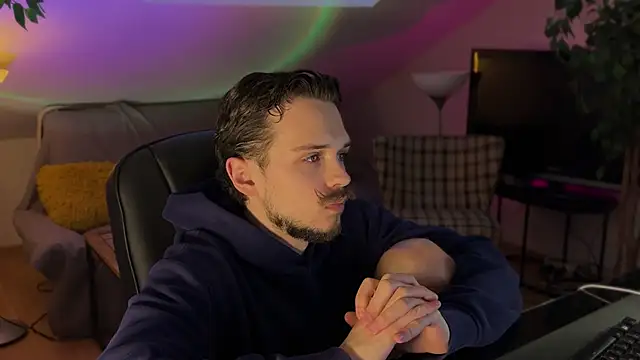 Snapshot of naked_psy chatting on February 16, 2026, 3:30 pm naked psy online show from February 16, 2026, 3:30 pm