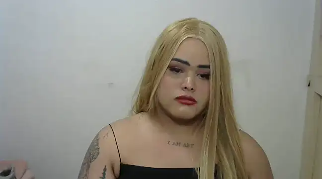 Snapshot of antonellasex1998 chatting on February 15, 2025, 8:22 am antonellasex1998 online show from February 15, 2025, 8:22 am