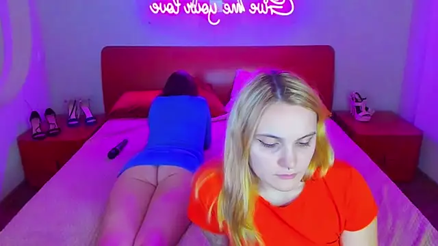 MagicEyess online show from December 17, 2024, 12:11 pm