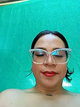 Snapshot of Cristel_Shop chatting on December 18, 2024, 7:19 pm Cristel Shop online show from December 18, 2024, 7:19 pm