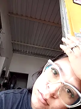 Snapshot of Cristel_Shop chatting on September 26, 2025, 8:46 pm Cristel Shop online show from September 26, 2025, 8:46 pm