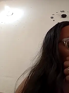 Snapshot of Cristel_Shop chatting on October 10, 2025, 9:03 pm Cristel Shop online show from October 10, 2025, 9:03 pm