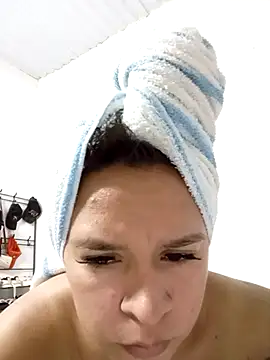 Snapshot of Cristel_Shop chatting on October 25, 2025, 9:20 pm Cristel Shop online show from October 25, 2025, 9:20 pm