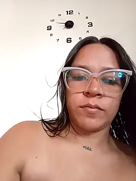 Snapshot of Cristel_Shop chatting on October 28, 2025, 9:17 pm Cristel Shop online show from October 28, 2025, 9:17 pm