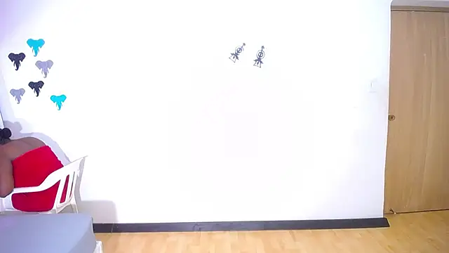 Snapshot of cock_whisperer69_ chatting on December 13, 2024, 2:05 pm cock whisperer69 online show from December 13, 2024, 2:05 pm