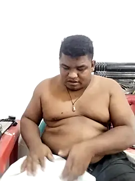 PONSE LATINO online show from October 10, 2025, 5:45 pm