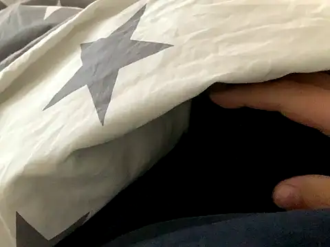 Benni81nrw online show from October 16, 2025, 3:35 pm