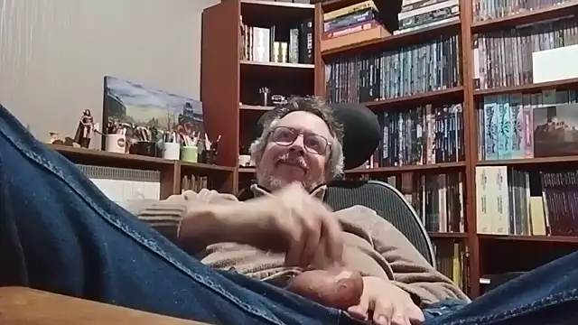 Mandra is a whore online show from October 27, 2025, 10:47 pm