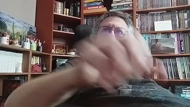 Mandra is a whore online show from November 6, 2025, 1:01 pm