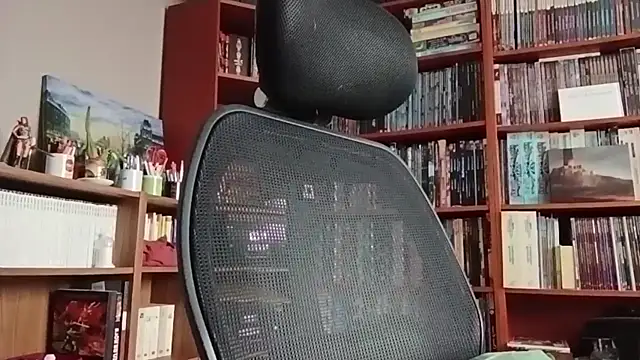 Mandra is a whore online show from December 14, 2025, 12:43 pm