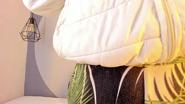 Snapshot of sarita_duque chatting on March 9, 2026, 12:20 pm sarita duque online show from March 9, 2026, 12:20 pm