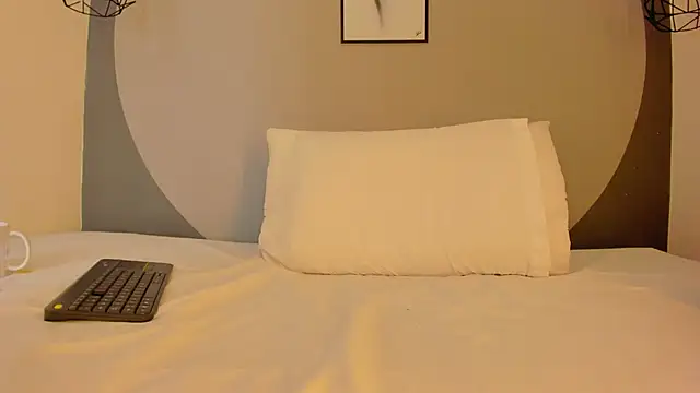 Snapshot of sarita_duque chatting on March 15, 2026, 12:22 pm sarita duque online show from March 15, 2026, 12:22 pm