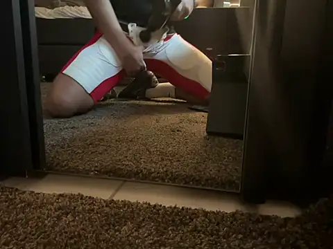 Snapshot of LeviXtreme chatting on January 17, 2025, 2:50 pm LeviXtreme online show from January 17, 2025, 2:50 pm