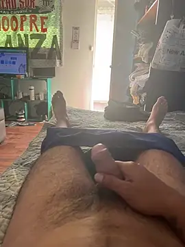 Kammxxx online show from April 16, 2026, 6:52 pm