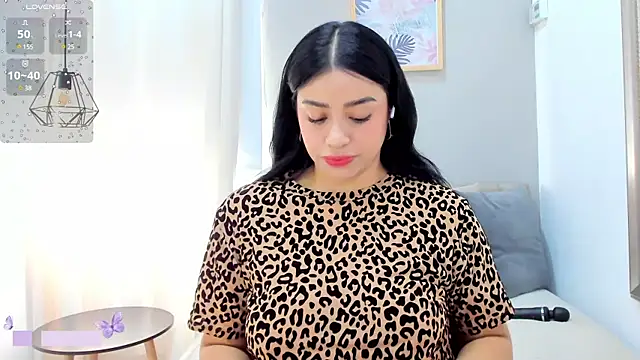 Paula Desousa online show from February 22, 2025, 7:36 pm