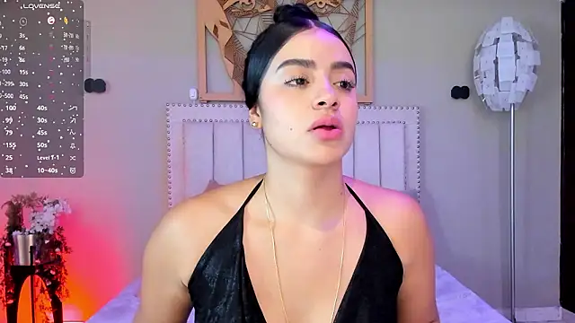 Paula Desousa online show from March 14, 2026, 8:03 pm