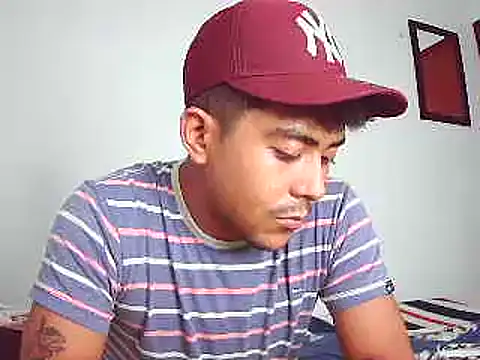 Snapshot of wailer_ chatting on December 30, 2024, 8:04 pm wailer online show from December 30, 2024, 8:04 pm