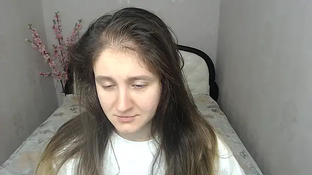 Snapshot of Holliy_Cooper chatting on December 18, 2025, 8:53 am Holliy Cooper online show from December 18, 2025, 8:53 am