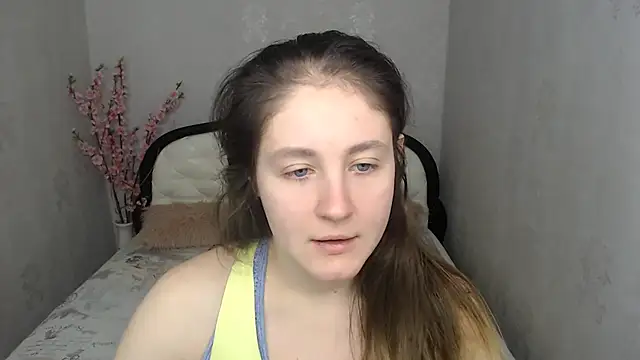 Snapshot of Holliy_Cooper chatting on December 23, 2025, 7:50 am Holliy Cooper online show from December 23, 2025, 7:50 am