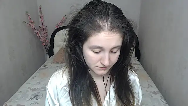 Snapshot of Holliy_Cooper chatting on February 19, 2026, 9:49 am Holliy Cooper online show from February 19, 2026, 9:49 am