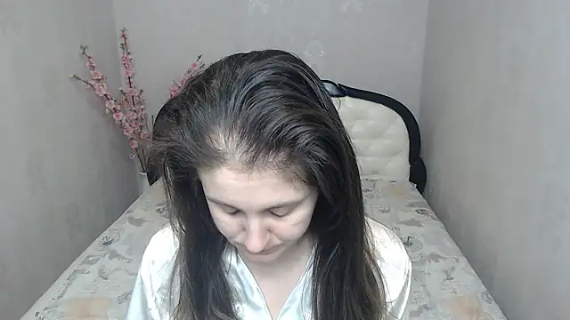 Snapshot of Holliy_Cooper chatting on February 20, 2026, 8:05 am Holliy Cooper online show from February 20, 2026, 8:05 am