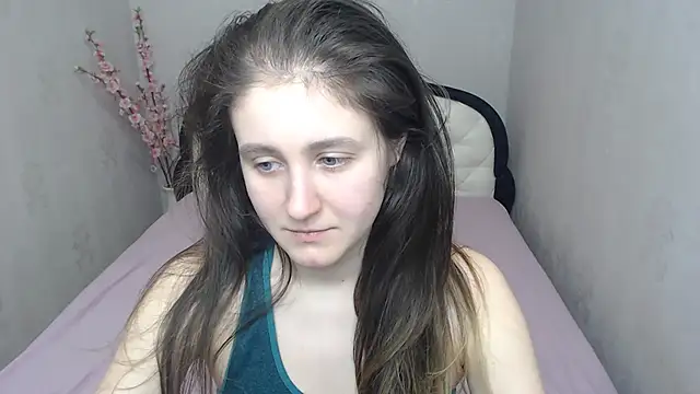 Snapshot of Holliy_Cooper chatting on March 11, 2026, 8:09 am Holliy Cooper online show from March 11, 2026, 8:09 am