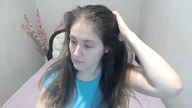 Snapshot of Holliy_Cooper chatting on March 16, 2026, 7:56 am Holliy Cooper online show from March 16, 2026, 7:56 am