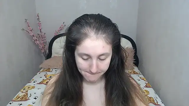 Snapshot of Holliy_Cooper chatting on March 18, 2026, 9:01 am Holliy Cooper online show from March 18, 2026, 9:01 am