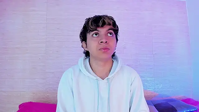 Snapshot of Lucaas_King chatting on December 27, 2024, 3:04 pm Lucaas King online show from December 27, 2024, 3:04 pm