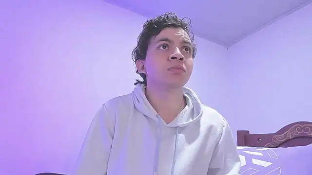 Snapshot of Lucaas_King chatting on January 22, 2025, 1:53 pm Lucaas King online show from January 22, 2025, 1:53 pm