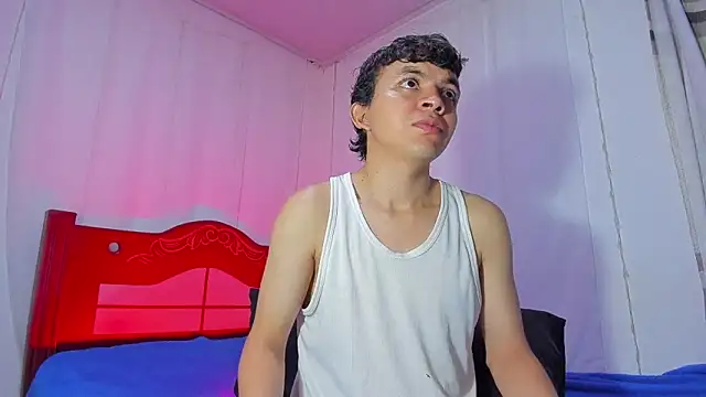 Snapshot of Lucaas_King chatting on September 30, 2025, 8:03 pm Lucaas King online show from September 30, 2025, 8:03 pm