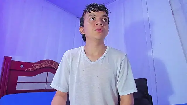 Snapshot of Lucaas_King chatting on October 10, 2025, 8:46 am Lucaas King online show from October 10, 2025, 8:46 am