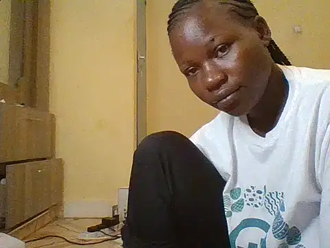 Snapshot of prettychic5 chatting on February 16, 2026, 7:26 am prettychic5 online show from February 16, 2026, 7:26 am