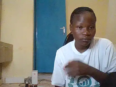 Snapshot of prettychic5 chatting on February 17, 2026, 6:43 am prettychic5 online show from February 17, 2026, 6:43 am