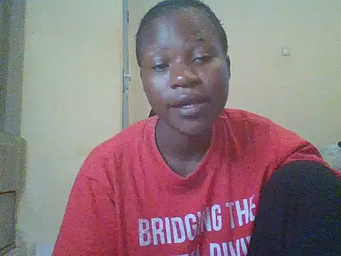 Snapshot of prettychic5 chatting on February 28, 2026, 8:15 am prettychic5 online show from February 28, 2026, 8:15 am