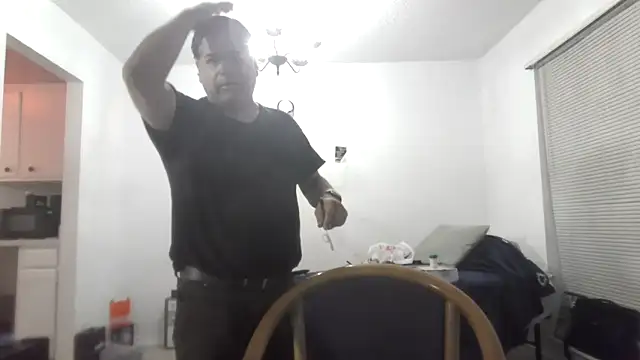 Snapshot of Peachestabby147 chatting on March 5, 2026, 3:02 am Peachestabby147 online show from March 5, 2026, 3:02 am