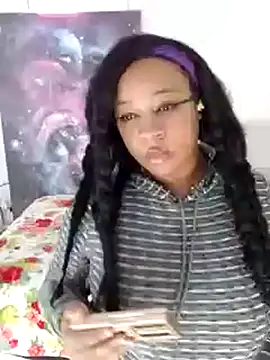 Snapshot of temptressbeauty24 chatting on February 11, 2025, 11:44 pm temptressbeauty24 online show from February 11, 2025, 11:44 pm