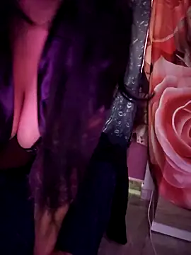 Snapshot of Zeina2024 chatting on November 8, 2025, 5:40 am Zeina2024 online show from November 8, 2025, 5:40 am