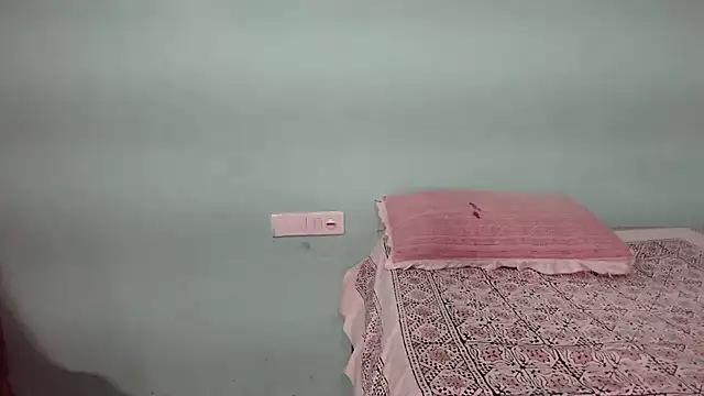 shrutitelugu69 online show from January 6, 2026, 5:44 am