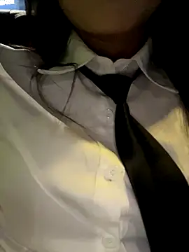 Asia-Lynn online show from October 15, 2025, 12:27 pm