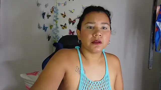 lucy hairypussy83 online show from November 29, 2025, 1:03 pm