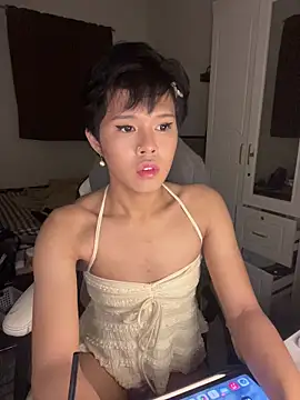 Snapshot of Plaxtique chatting on February 1, 2026, 3:10 pm Plaxtique online show from February 1, 2026, 3:10 pm