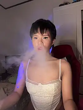 Snapshot of Plaxtique chatting on February 4, 2026, 4:46 pm Plaxtique online show from February 4, 2026, 4:46 pm