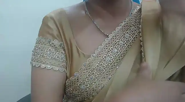 Snapshot of Lovely_Siri_23 chatting on January 31, 2025, 8:54 pm Lovely Siri 23 online show from January 31, 2025, 8:54 pm