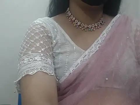 Lovely Siri 23 online show from May 14, 2026, 3:41 pm