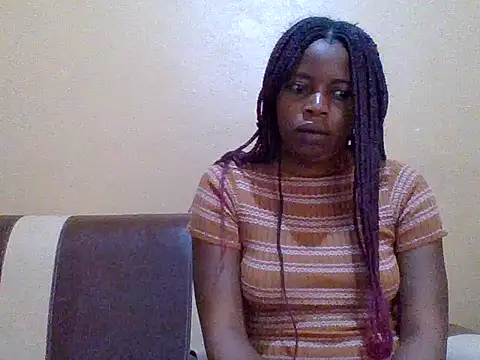 sweetbabra1 online show from October 21, 2025, 7:31 am