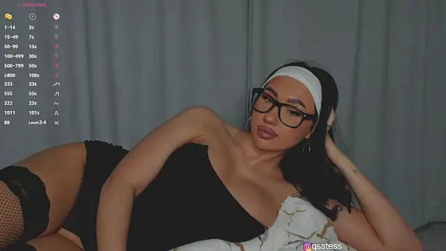 Snapshot of qsstess chatting on December 16, 2024, 8:26 pm qsstess online show from December 16, 2024, 8:26 pm