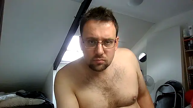 rdewaard81 online show from October 3, 2025, 12:02 pm