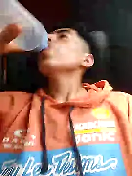 Snapshot of Alexander9827 chatting on January 10, 2025, 4:51 pm Alexander9827 online show from January 10, 2025, 4:51 pm